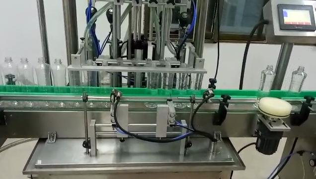 Abfülllinie zur Herstellung von Desinfektionswasser in Flaschen mit hypochloriger Säure